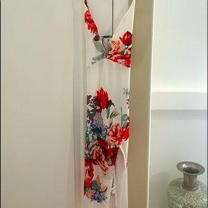 Floral Sundress with slit! Worn once! Stretchy and Pretty!